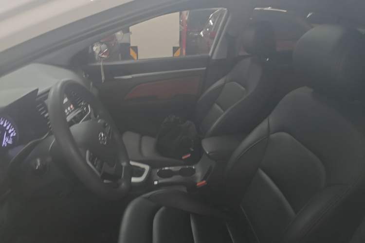 Used Hyundai Elantra (6th Generation / Lingdong) 2016 1.6L Automatic ZhiXuan – Elite Version