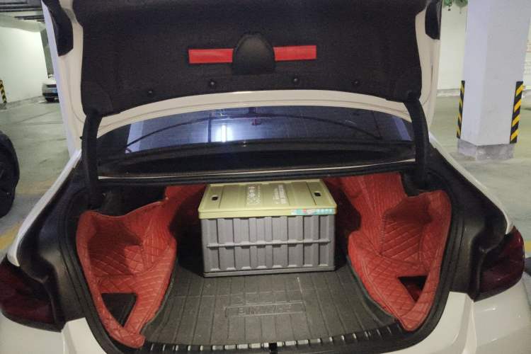 Used BMW 5 Series 2022 530Li Leading Model M Sport Package Trunk