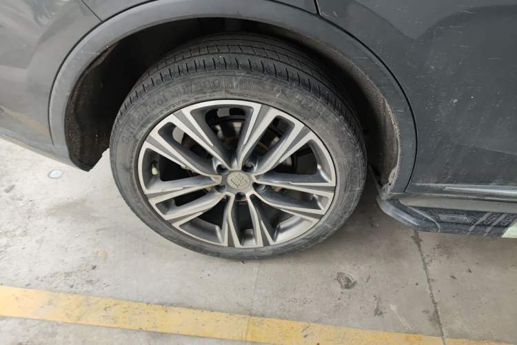 Used BYD Tang 2018 2.0T Automatic Smart Connect Prestige 5-Seater National Emission Standard V
