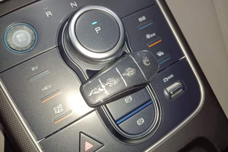 Used BYD Destroyer 05 2024 Honor Edition DM-i 120KM Luxury Model
