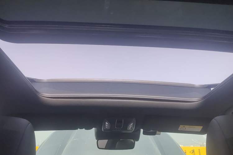 Used GAC Trumpchi GS8 2022 Linghang Series 2.0 TGDI Two-Wheel Drive Luxury Smart Connectivity Version (6 Seats)