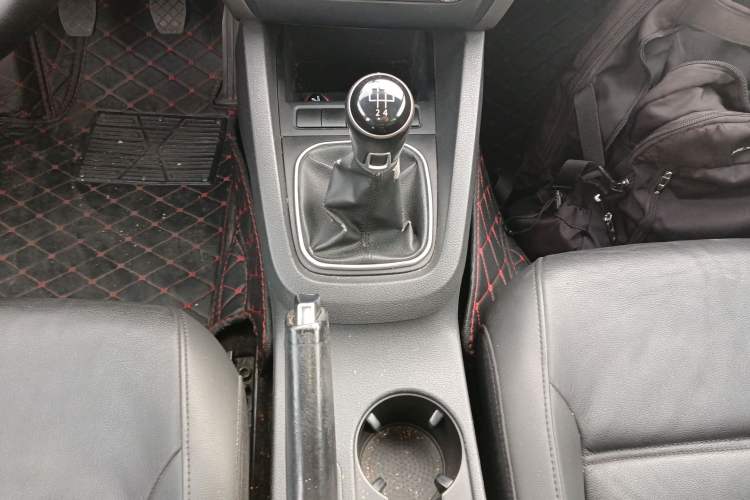 Used Volkswagen Sagitar 2014 1.6L Manual Comfort Model