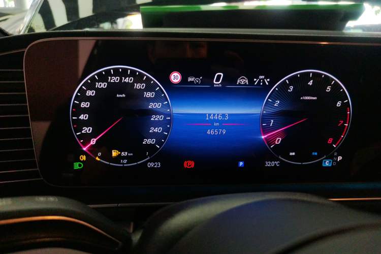 Used Mercedes-Benz GLE Coupe 2024 GLE 450 4MATIC Coupe SUV Fashion Model