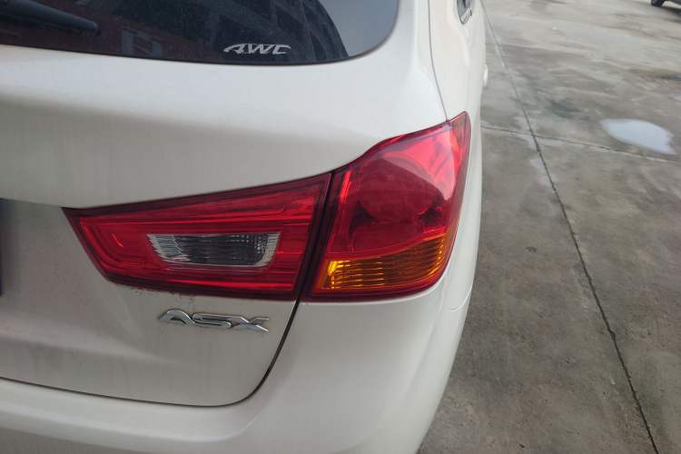 Used Mitsubishi ASX 2013 2.0L CVT 4x4 Flagship Edition
