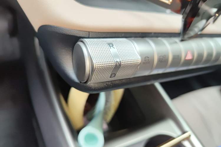 Used BYD Dolphin 2025 420km Free Edition Gear Lever