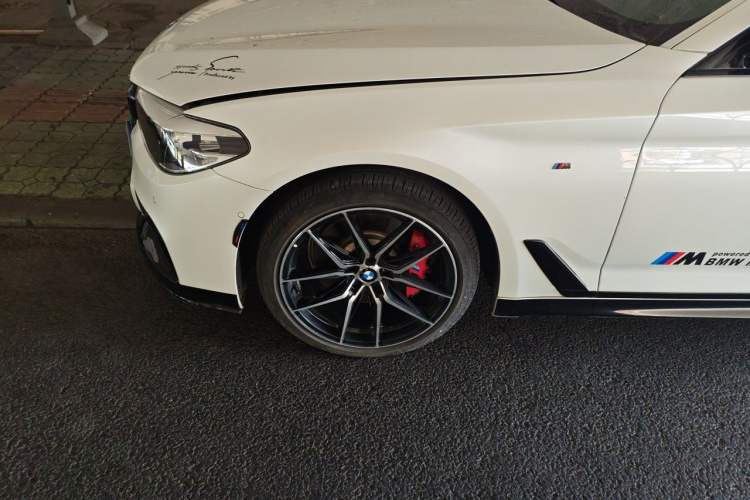 Used BMW 5 Series 2019 530Li Leading Model M Sport Package
