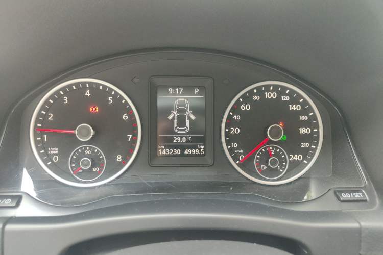 Used Volkswagen Tiguan 2015 1.8TSI Automatic Two-Wheel Drive Comfort Edition Instrument Cluster