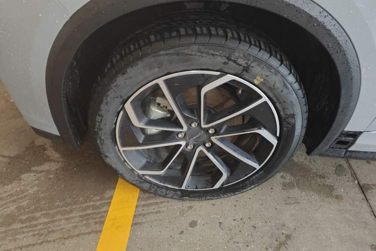 Used Lynk & Co 01 2023 1.5TD EM-F AM Exterior 4