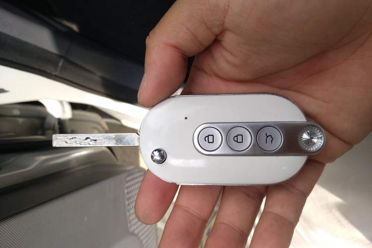 Used Wuling Hongguang MINIEV 2022 Macaron Premium Model – Lithium Iron Phosphate