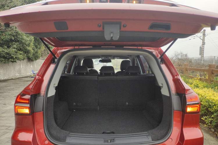 Used Roewe RX5 2018 20T Two-Wheel Drive Manual Flagship Edition