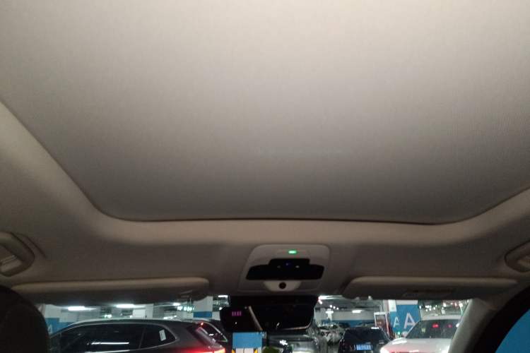 Used Nio ES6 2020 430 km Signature Edition Headliner