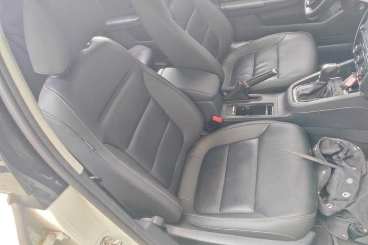 Used Volkswagen Sagitar 2015 230TSI Automatic Comfort Version Right Front Seat