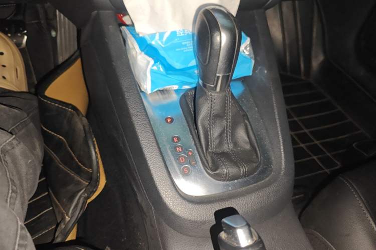 Used Volkswagen Sagitar 2014 Revised Version 1.4TSI Automatic Luxury Edition