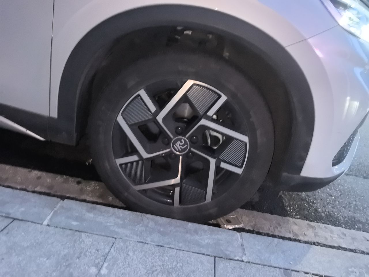 BYD Yuan PLUS 2022 510 km Flagship Version — снимка 8