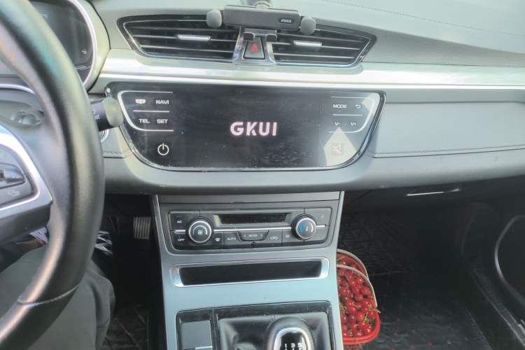 Used Geely Auto Emgrand 2019 Leading Edition 1.5L Manual Upward Asian Games Edition China VI Audio And AC Panel