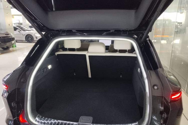 Used Li Auto Li Auto i6 2025 Model Two-Wheel-Drive Standard Type
