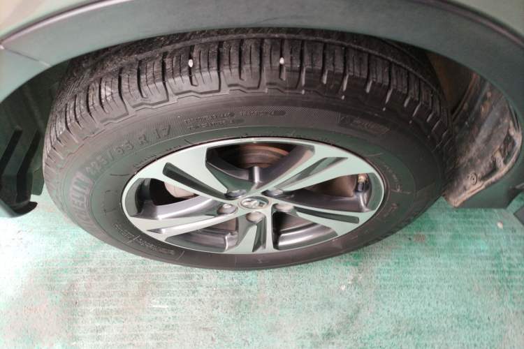 Used Toyota RAV4 2015 2.0L CVT Two-Wheel Drive Fashion Edition
