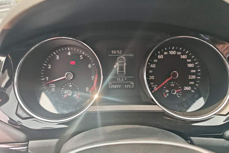 Used Volkswagen Sagitar 2015 230TSI Manual Luxury Edition