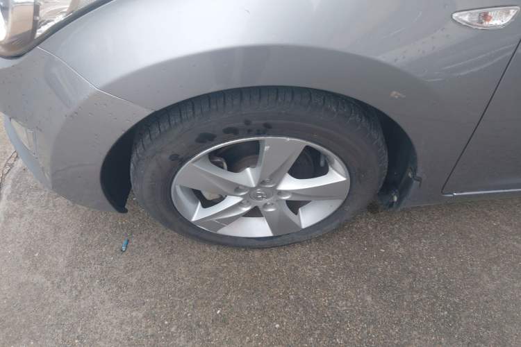 Used Hyundai Elantra (5th Generation / Langdong) 2012 1.6L Manual Fashion Edition
