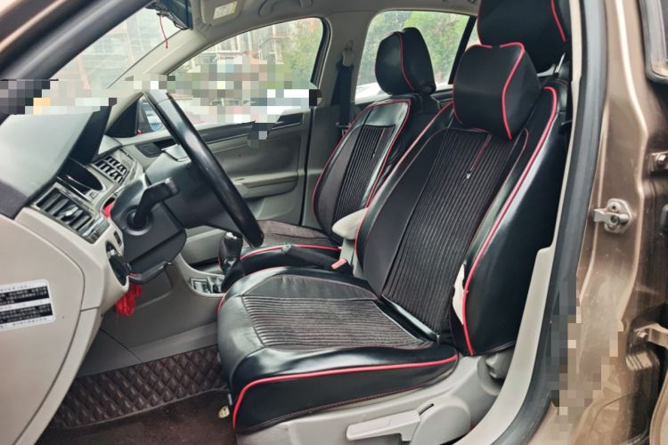 Used Volkswagen Bora 2014 1.6L Manual Fashion Edition Left Front Seat