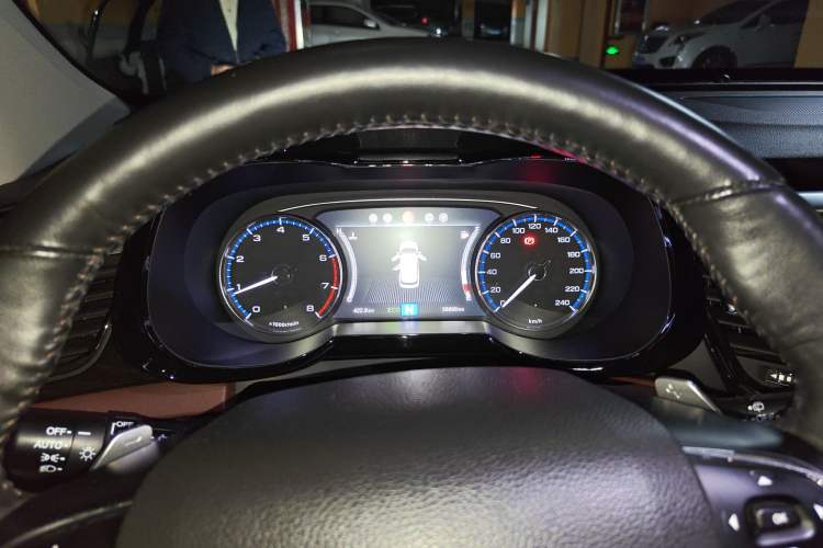 Used GAC Trumpchi GS8 2017 320T Two-Wheel Drive Luxury Smart Connectivity Version (7 Seats)
