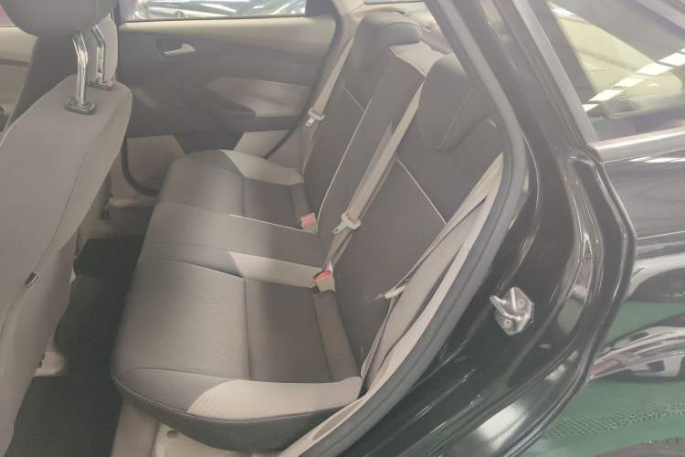 Used Ford Focus 2012 Sedan 1.6L Automatic Comfort Model