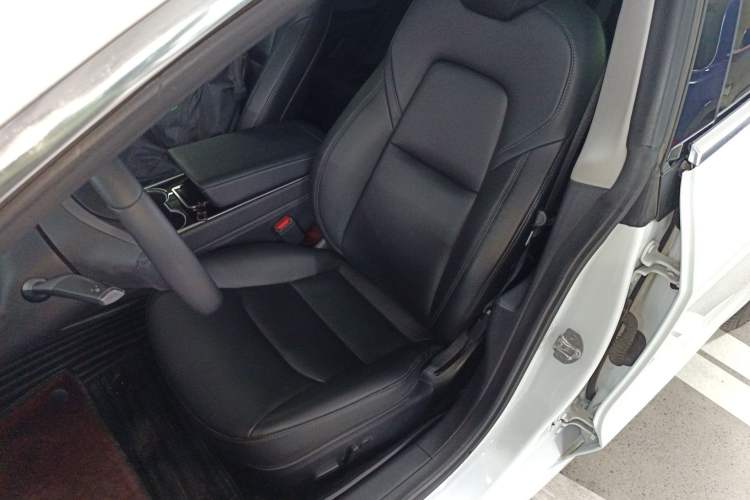 Used Tesla Model 3 2019 Standard Range Rear-Drive Upgraded Version