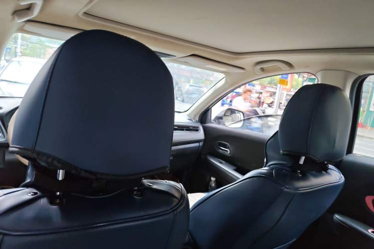 Used Honda Vezel 2017 1.8L CVT Front-Wheel Drive Pioneer Edition