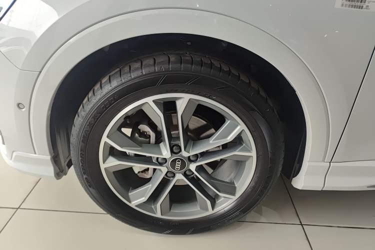 Used Audi Q3 2022 40 TFSI Fashion Dynamic Model
