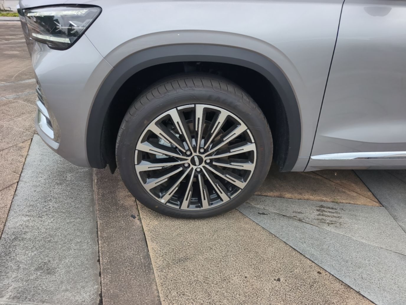 Geely Auto Monjaro L 2025 Dongfang Yao 2.0TD Automatic Lanxing Edition — снимка 10
