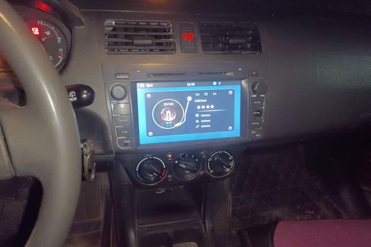 Used Suzuki Swift 2011 1.5L Manual Fashion Edition Audio And AC Panel