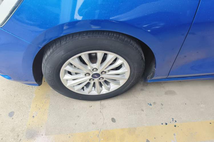 Used Ford Focus 2020 Sedan 1.5L Automatic Sharp Edition