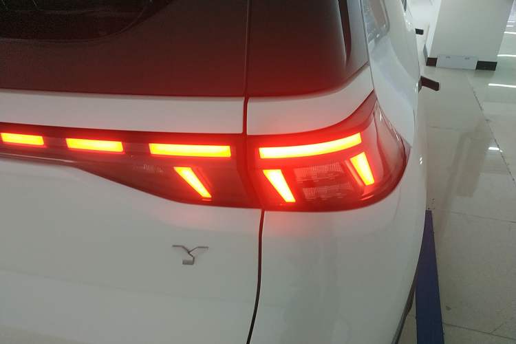 Used AION Y 2022 70 Intelligent Edition Lithium Iron Phosphate