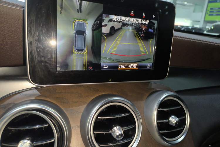 Used Mercedes-Benz GLC 2017 GLC 300 4MATIC Sport Edition Audio And AC Panel