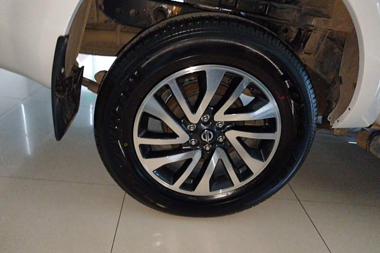 Used Nissan Navara 2023 2.5L Automatic 4x4 Prestige Edition