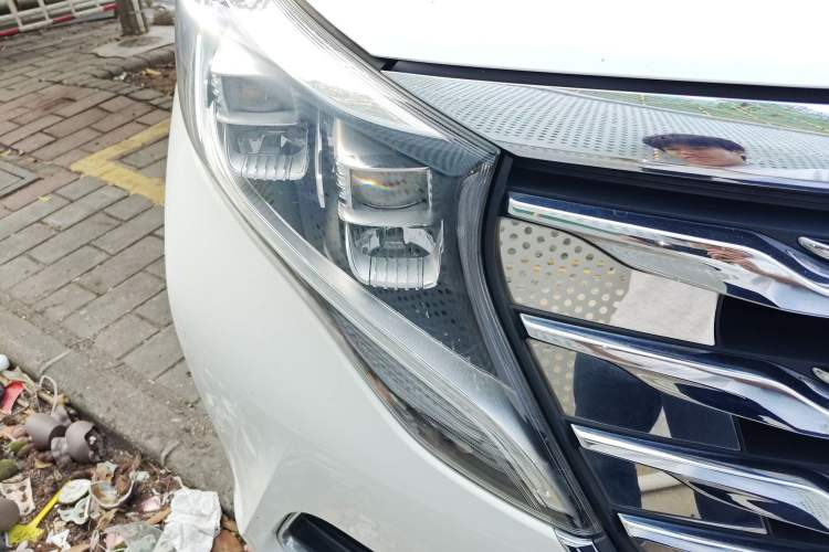 Used GAC Trumpchi M8 2018 320T Luxury Edition Right Front Headlight