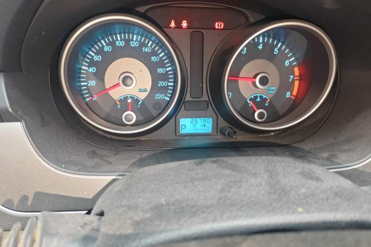 Used Buick Excelle 2013 1.5L Automatic Classic Model
