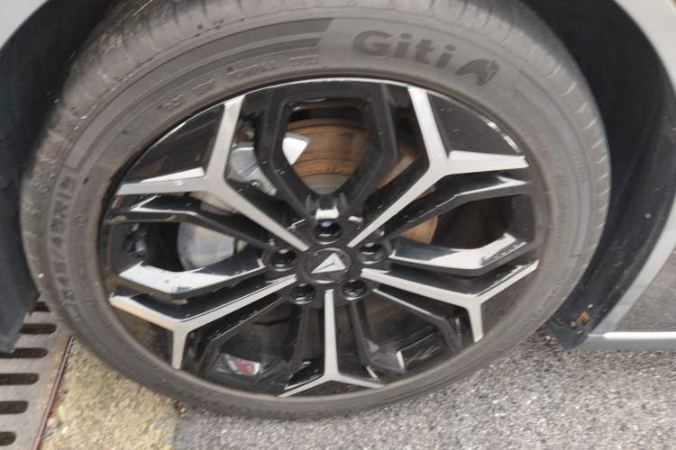 Used Deepal SL03 2023 200Max Range-Extended Version Exterior 4