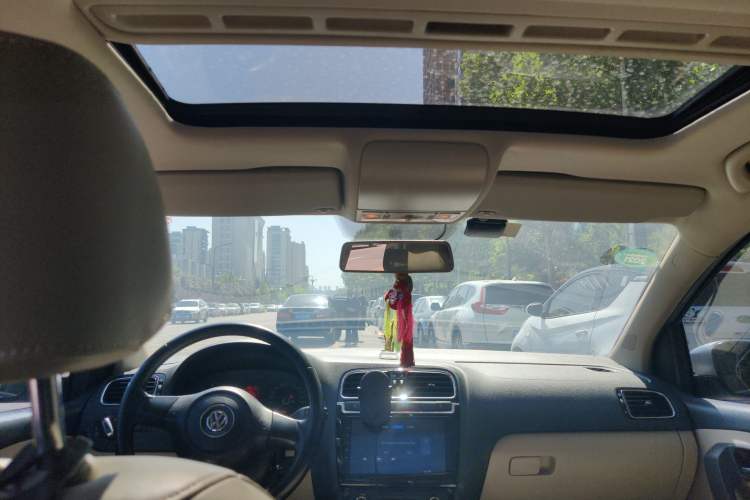 Used Volkswagen Polo 2013 1.6L Automatic Luxury Edition
