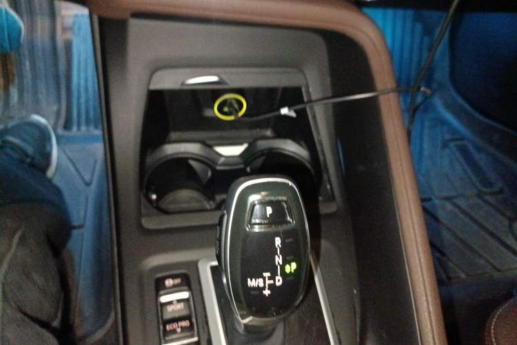 Used BMW X1 2020 sDrive25Li Leading Model Gear Lever