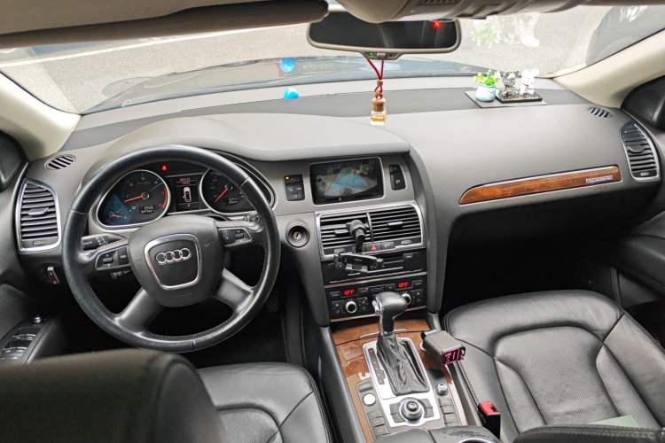 Used Audi Q7 2012 3.0 TDI Leading Model
