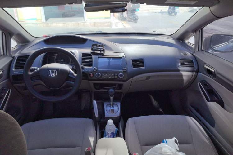 Used Honda Civic 2009 1.8L Automatic Classic Edition Center Console