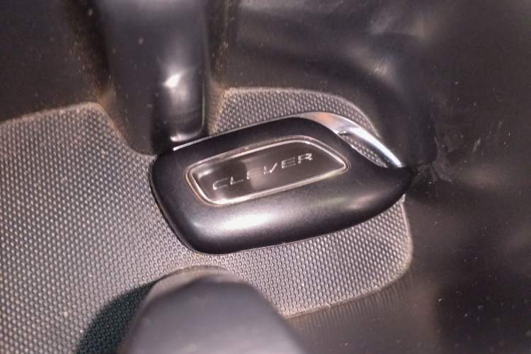 Used Roewe Clever 2021 302 km New Four-Seater Super-Efficient Version Vehicle Key