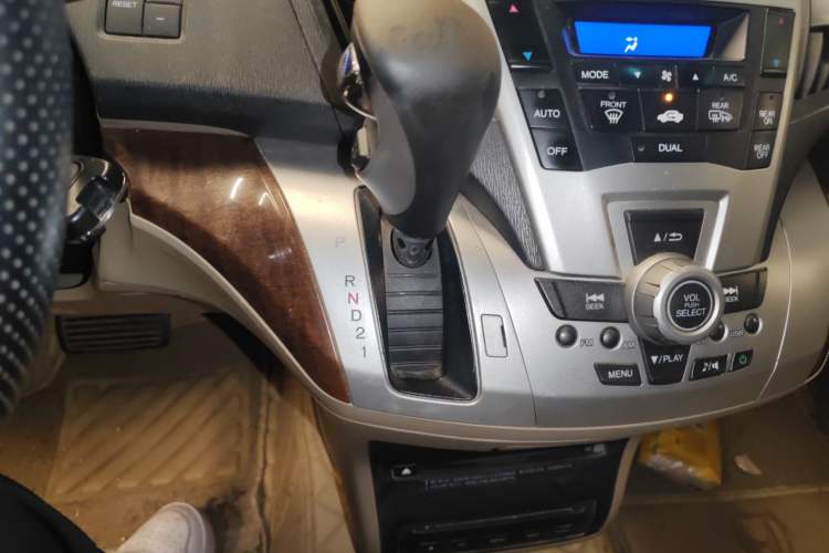 Used Honda Odyssey 2013 2.4L Luxury Edition
