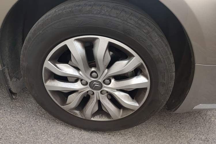 Used Citroen C5 2013 2.3L Automatic Zunyu Model