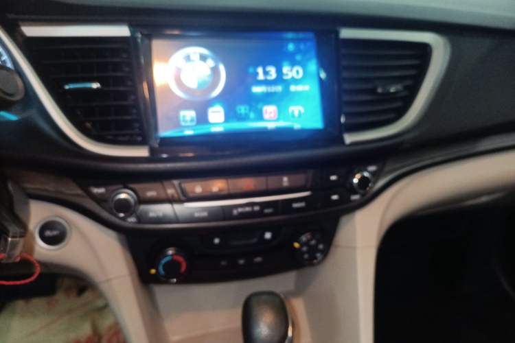 Used Buick GT 2016 15N Automatic Elite Edition Audio And AC Panel