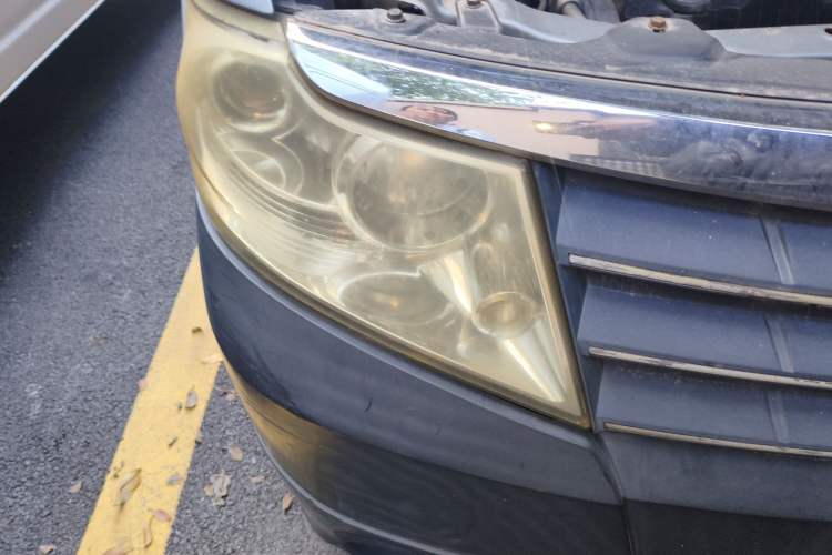 Used Dongfeng Shuaike 2011 1.6L Manual Commercial 5-Seater