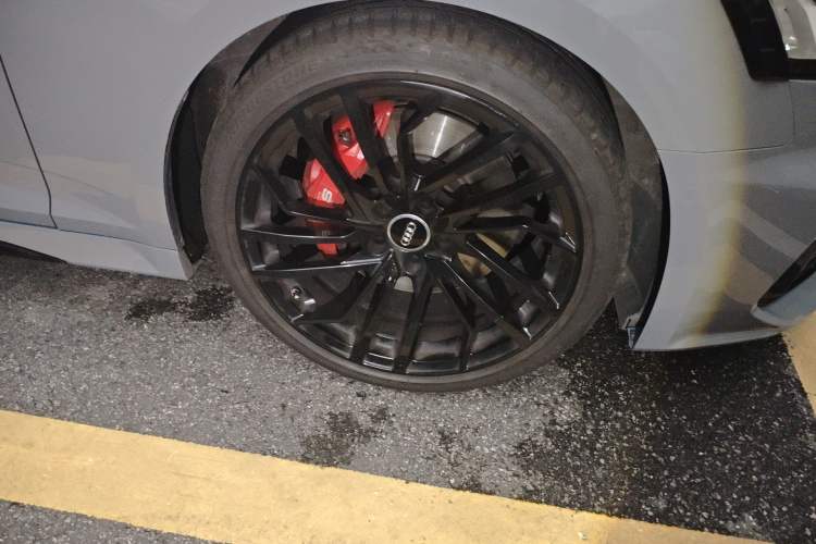 Used Audi A5 2021 Sportback 45 TFSI quattro Prestige Dynamic Edition Right Front Wheel Hub