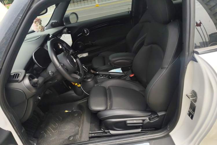 Used MINI 2023 1.5T COOPER King's Cross Special Edition