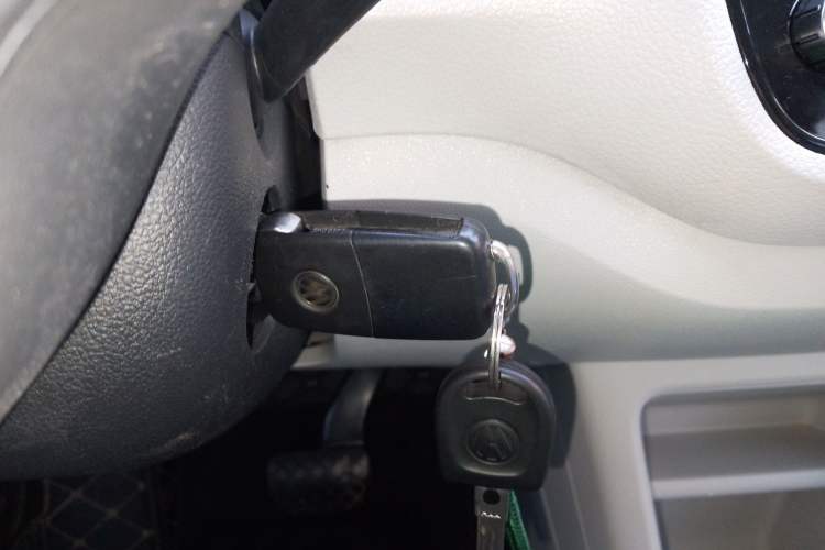 Used Volkswagen up! 2015 1.0L move up!